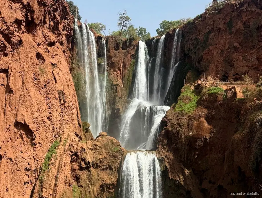 Vehículo privado de lujo para la excursión a las Cascadas de Ouzoud desde Marrakech